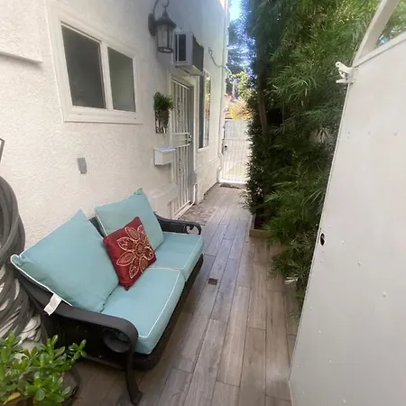 Sweet Dreams B&B La Los Angeles Exterior photo